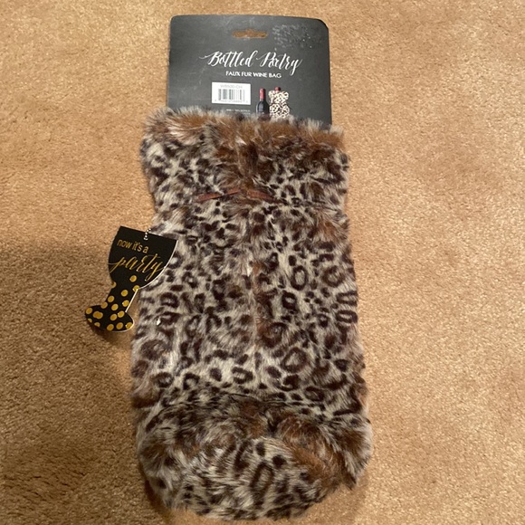 New Faux fur wine bag - Picture 4 of 5